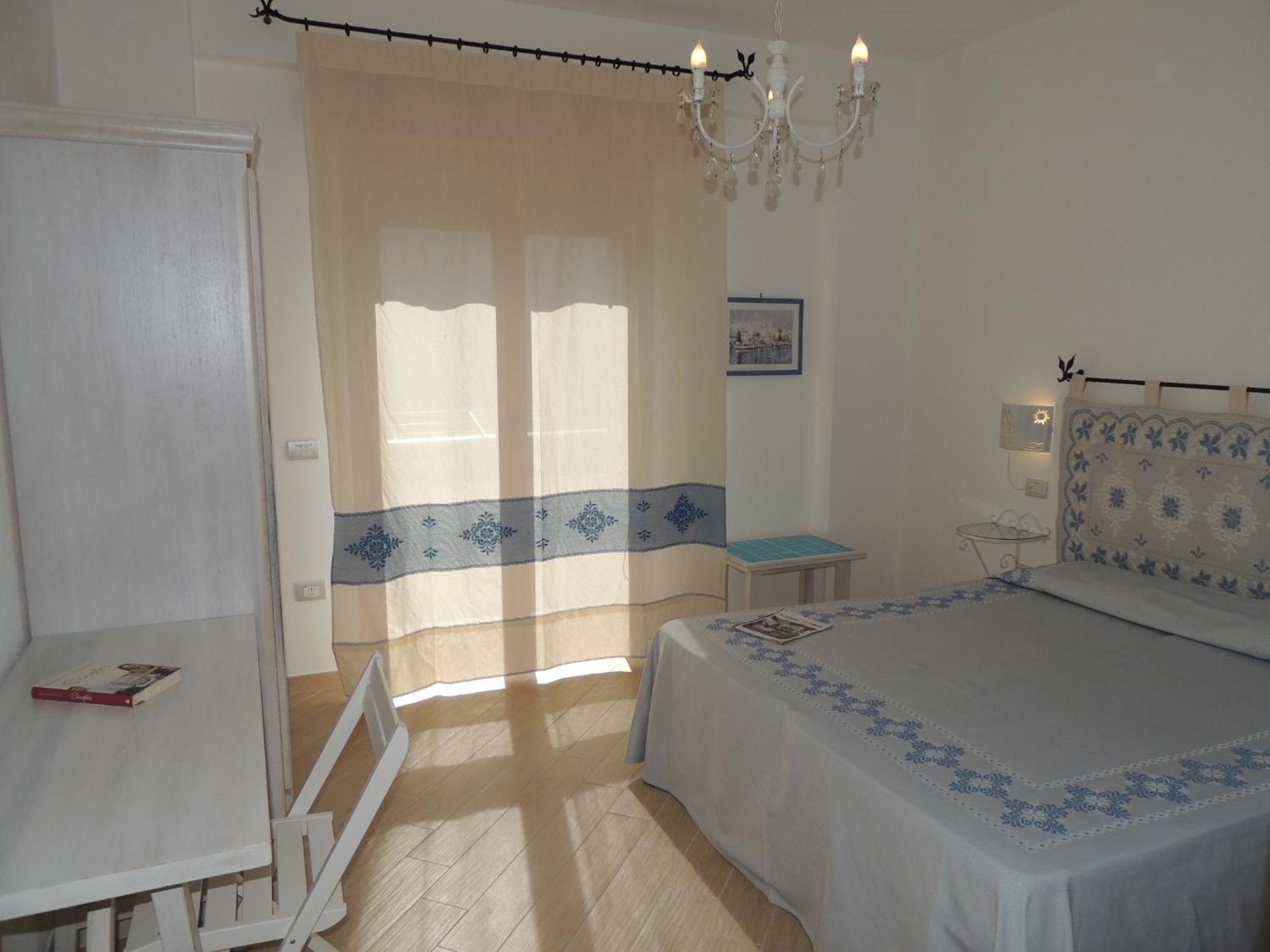 Camera Con Vista Oristano Phòng bức ảnh